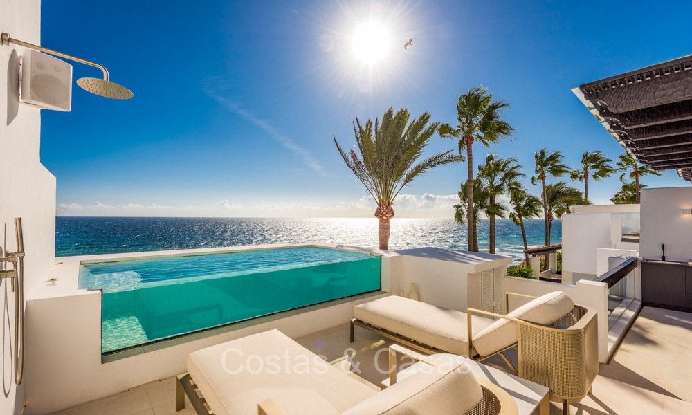 Penthouse de prestige avec vue frontale sur la mer à vendre, première ligne de plage à Puente Romano, Golden Mile, Marbella 72383