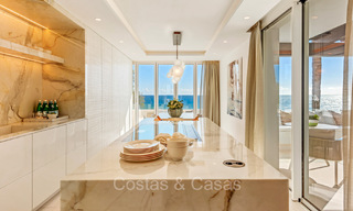 Penthouse de prestige avec vue frontale sur la mer à vendre, première ligne de plage à Puente Romano, Golden Mile, Marbella 72385 