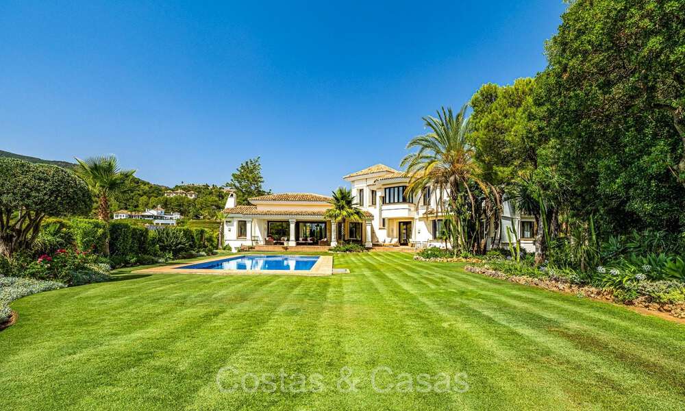 Prestigieuse villa de luxe espagnole à vendre à côté du terrain de golf dans La Zagaleta, Benahavis - Marbella 72470