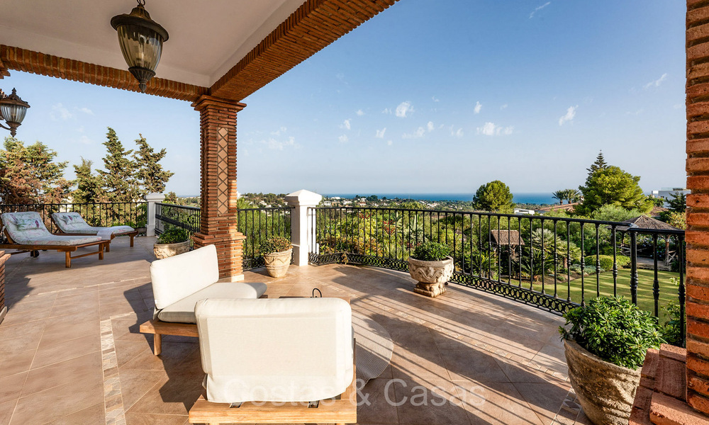 Majestueuse villa de style traditionnel à vendre, avec vue panoramique sur la mer à Marbella - Benahavis 72524