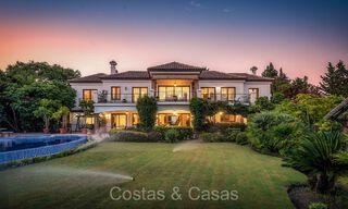 Majestueuse villa de style traditionnel à vendre, avec vue panoramique sur la mer à Marbella - Benahavis 72525 