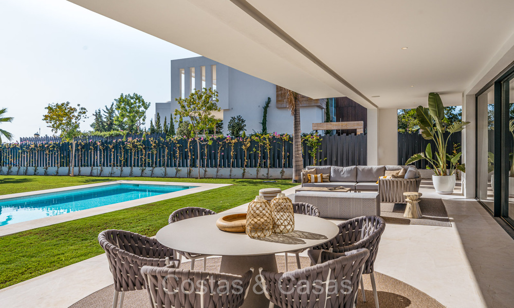 Villa au design sophistiqué dans une communauté fermée exclusive sur le Golden Mile de Marbella 72583