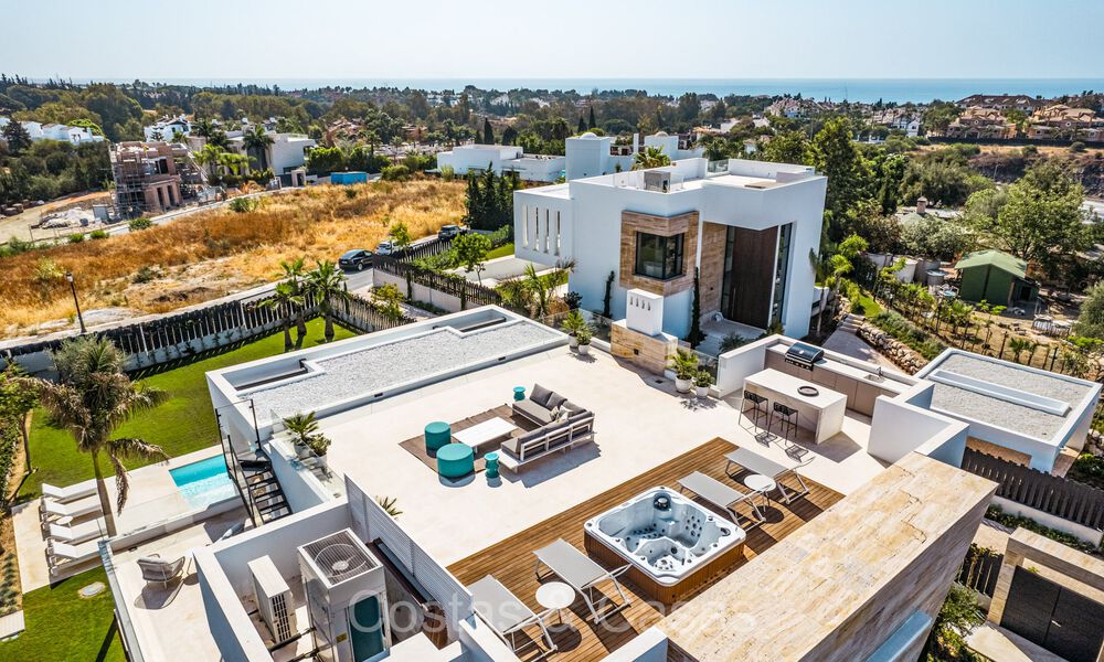 Villa au design sophistiqué dans une communauté fermée exclusive sur le Golden Mile de Marbella 72590