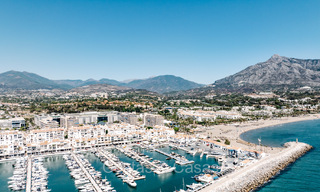 Appartement magnifiquement rénové avec terrasse spacieuse à vendre avec de belles vues dans le port de Puerto Banus, Marbella 72620 