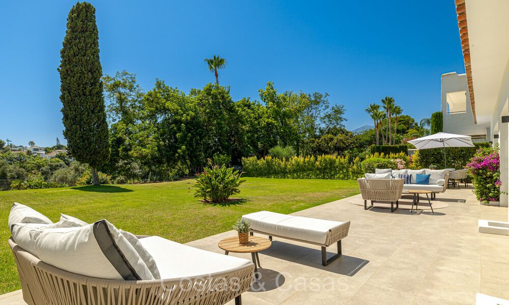 Villa méditerranéenne de plain-pied à vendre en bordure du parcours de golf Aloha à Nueva Andalucia, Marbella 72855