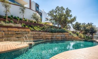 Appartement de jardin moderne et élégant prêt à emménager avec jardin privé et vue sur la mer à vendre à l'Est de Marbella 72740 