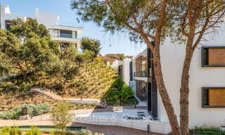 Appartement de jardin moderne et élégant prêt à emménager avec jardin privé et vue sur la mer à vendre à l'Est de Marbella 72741 