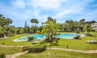 Appartement à vendre dans un complexe exclusif avec sécurité permanente dans la vallée du golf de Nueva Andalucia, Marbella 72798 