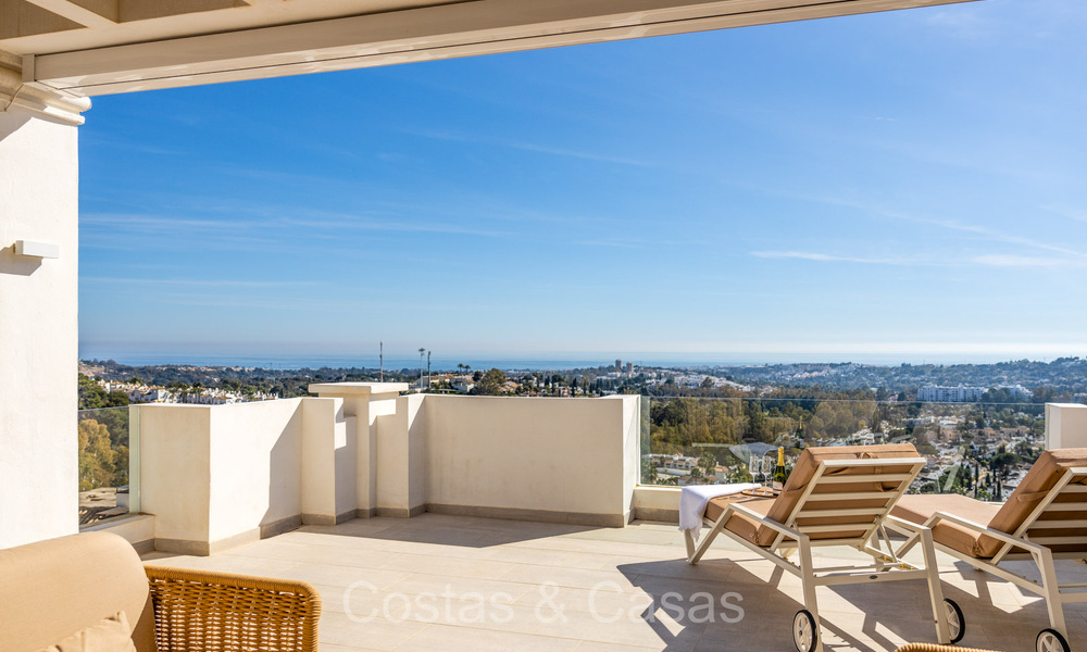 Luxueux appartement à vendre avec vue panoramique sur la mer dans un complexe de charme à Nueva Andalucia, Marbella 72907