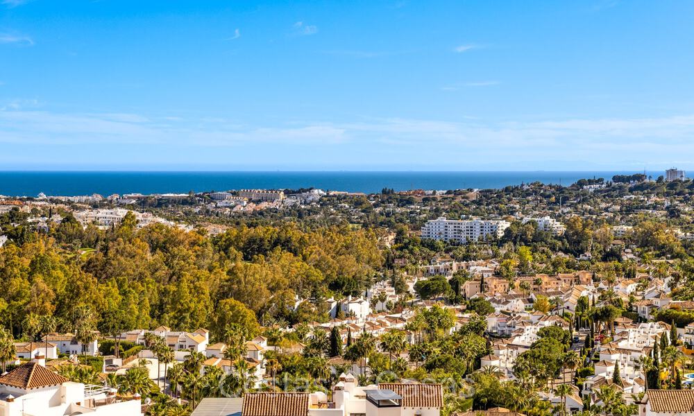 Luxueux appartement à vendre avec vue panoramique sur la mer dans un complexe de charme à Nueva Andalucia, Marbella 72918