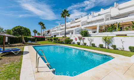 Prestigieux appartement rénové à vendre avec terrasse spacieuse dans le golf resort de La Quinta, Benahavis - Marbella 72935