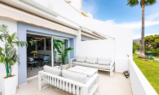 Prestigieux appartement rénové à vendre avec terrasse spacieuse dans le golf resort de La Quinta, Benahavis - Marbella 72969 