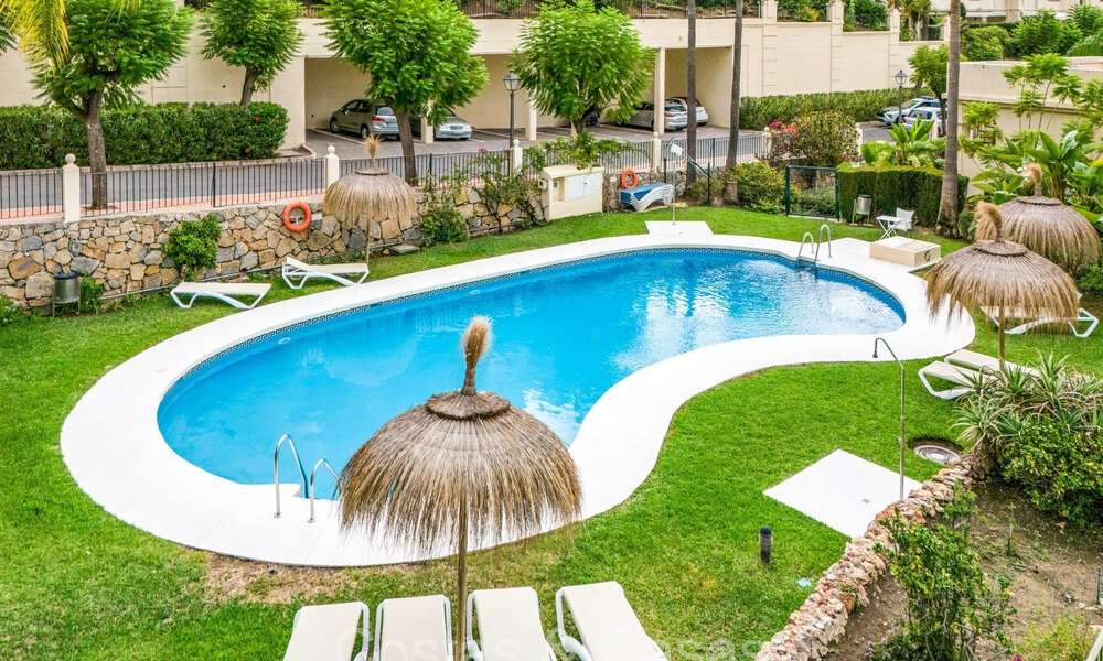 Maison prête à emménager avec un solarium à vendre dans une communauté fermée à La Quinta, Benahavis - Marbella 72982