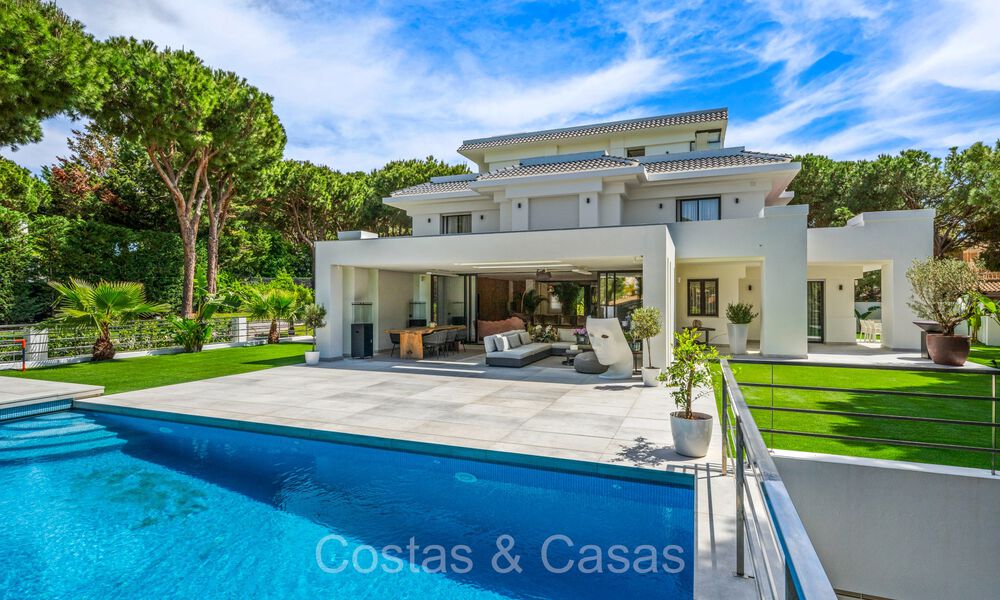 Spacieuse villa de luxe à vendre entourée d'une verdure luxuriante à l'est du centre de Marbella 73059