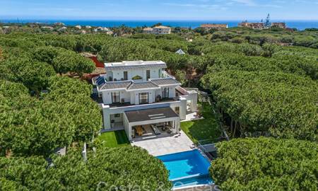 Spacieuse villa de luxe à vendre entourée d'une verdure luxuriante à l'est du centre de Marbella 73061