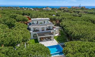 Spacieuse villa de luxe à vendre entourée d'une verdure luxuriante à l'est du centre de Marbella 73061 