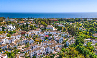 Maison mitoyenne prestigieuse à vendre dans une urbanisation exclusive de style pueblo sur le Golden Mile de Marbella 73200 