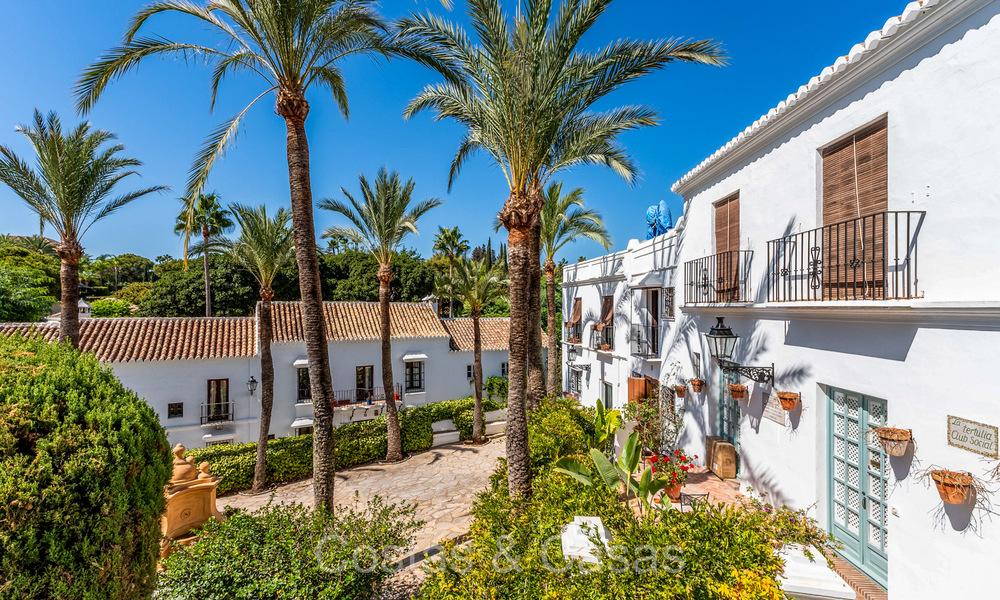 Maison mitoyenne prestigieuse à vendre dans une urbanisation exclusive de style pueblo sur le Golden Mile de Marbella 73207