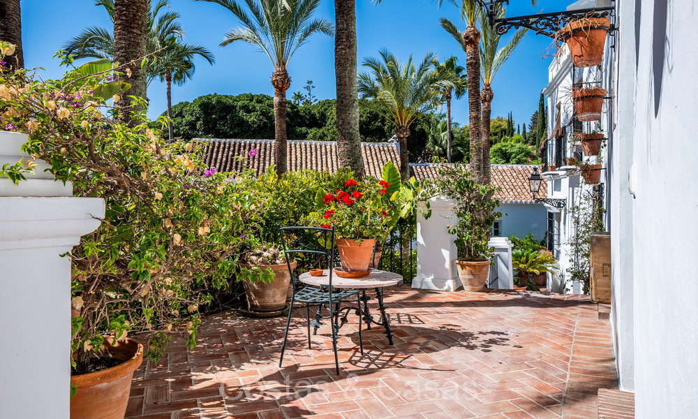 Maison mitoyenne prestigieuse à vendre dans une urbanisation exclusive de style pueblo sur le Golden Mile de Marbella 73208