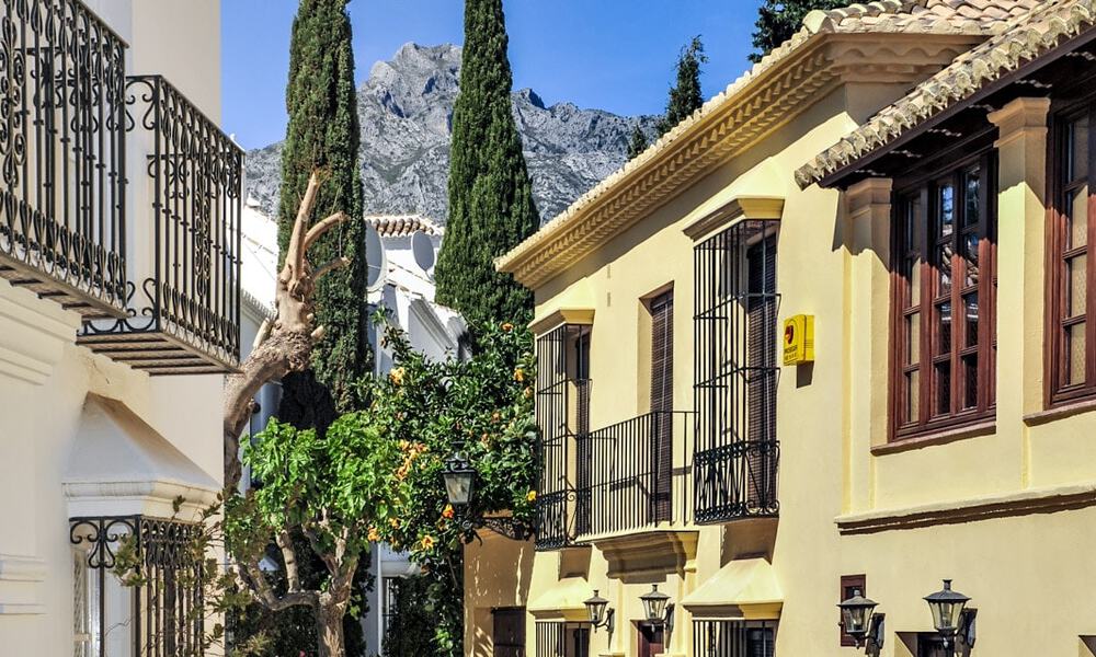 Maison mitoyenne prestigieuse à vendre dans une urbanisation exclusive de style pueblo sur le Golden Mile de Marbella 73314