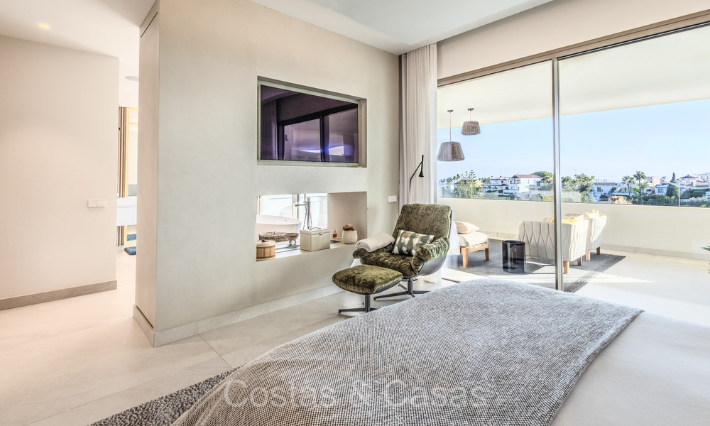 Maison de luxe sophistiquée et minimaliste à vendre dans un complexe prestigieux à Nueva Andalucia, Marbella 73143