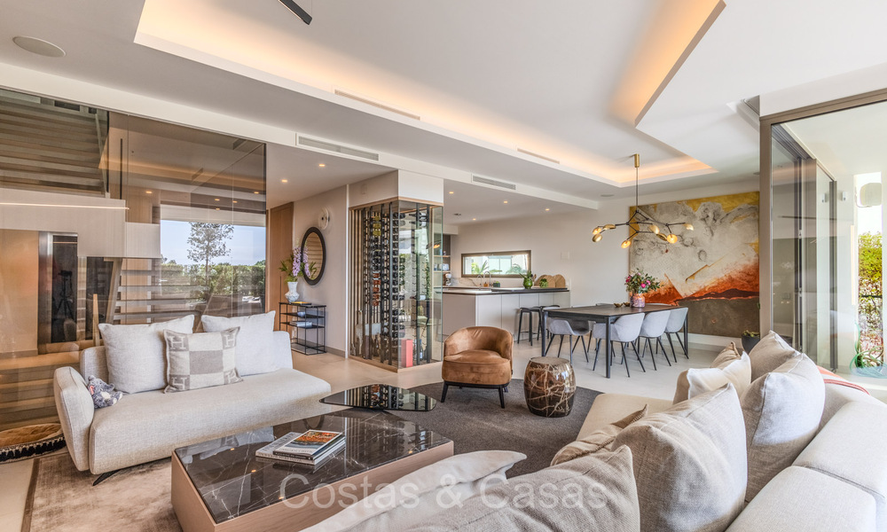 Maison de luxe sophistiquée et minimaliste à vendre dans un complexe prestigieux à Nueva Andalucia, Marbella 73157