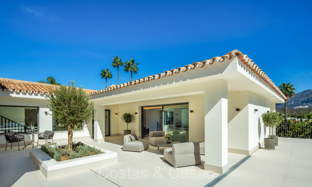 Villa de luxe sophistiquée dans un style architectural méditerranéen moderne à vendre à Nueva Andalucia, Marbella 73247