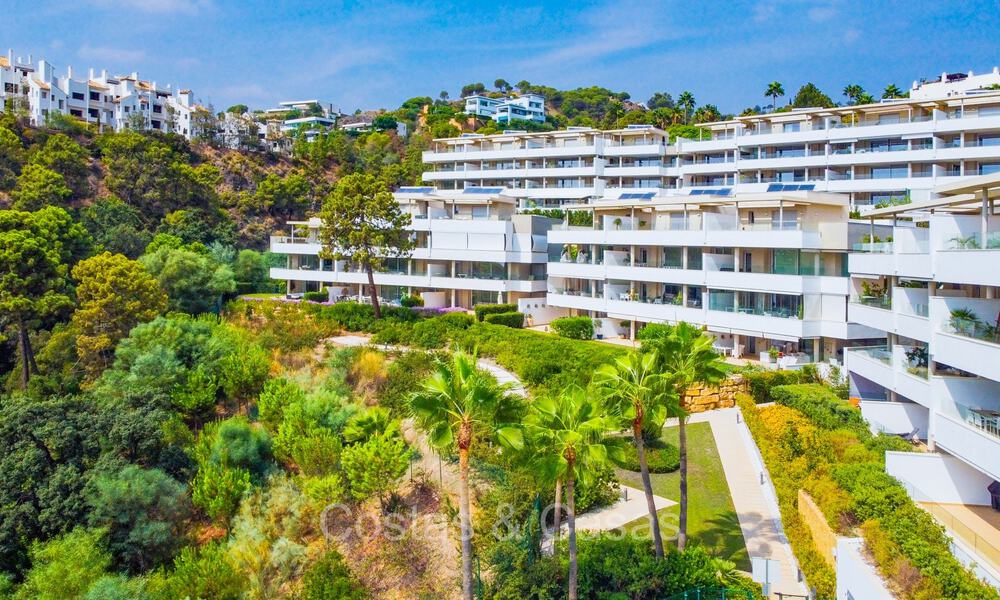 Prêt à emménager, appartement de luxe moderne à vendre à Benahavis - Marbella 73408