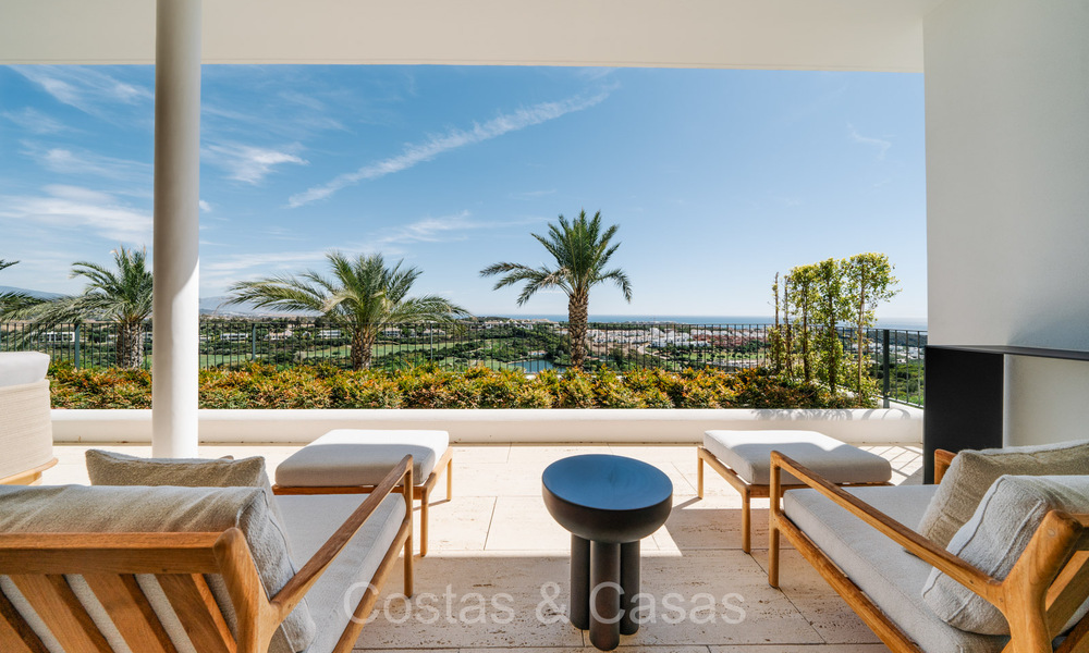 Appartement de luxe de première classe avec vue imprenable sur la mer à vendre dans un complexe de golf 5* à Casares, Costa del Sol 73402