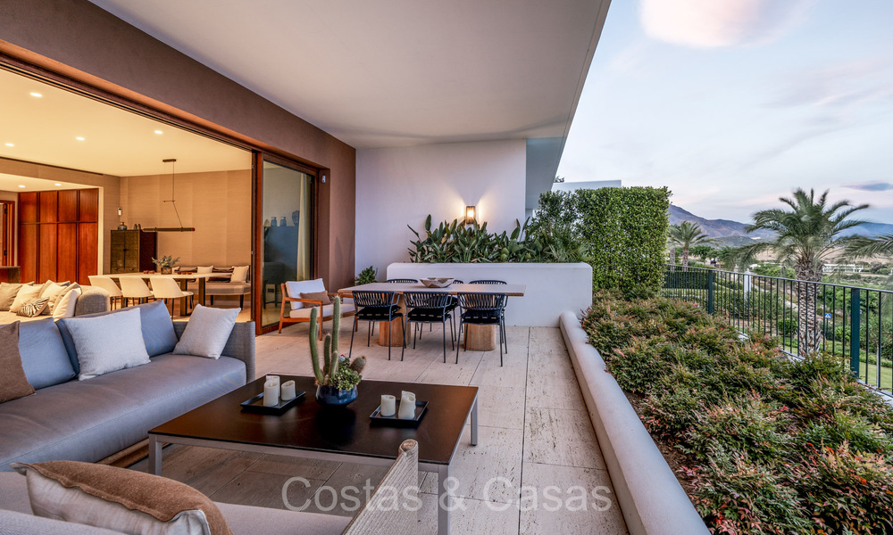 Appartement de luxe de première classe avec vue imprenable sur la mer à vendre dans un complexe de golf 5* à Casares, Costa del Sol 73404