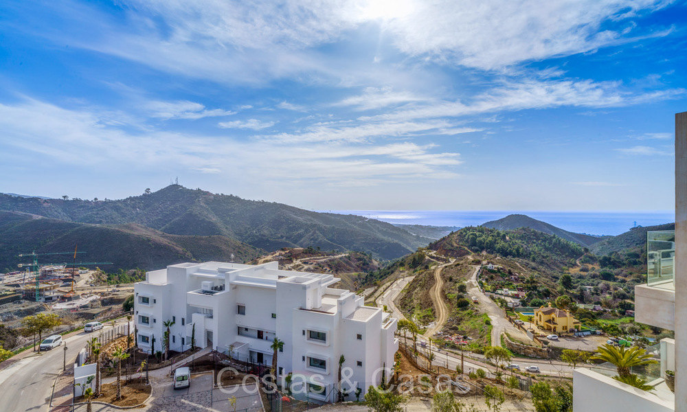 Prêt à emménager, appartement contemporain avec vue sur la mer à vendre dans une communauté fermée située sur les collines de Marbella 73477