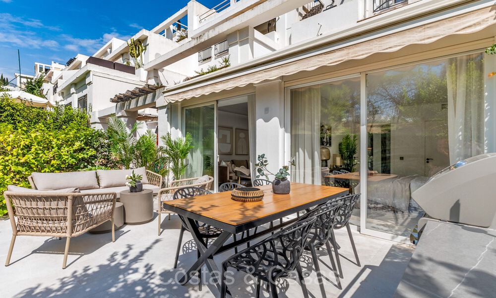 Appartement avec jardin rénové de qualité à vendre, adjacent à un parcours de golf de premier plan à La Quinta, Benahavis - Marbella 73560