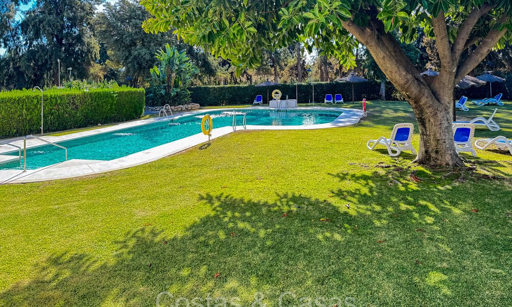 Appartement avec jardin rénové de qualité à vendre, adjacent à un parcours de golf de premier plan à La Quinta, Benahavis - Marbella 73565