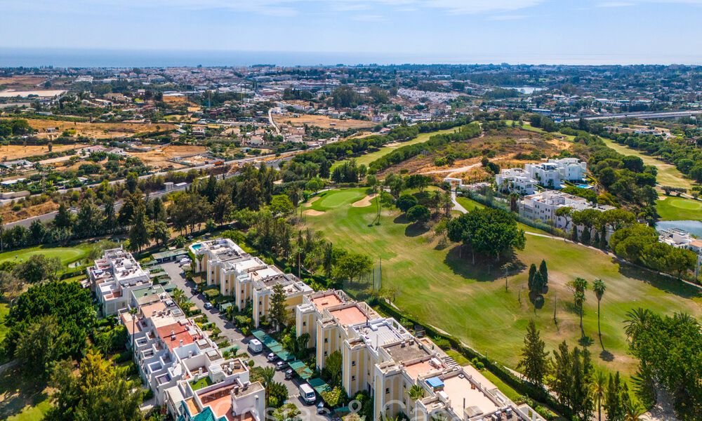 Appartement avec jardin rénové de qualité à vendre, adjacent à un parcours de golf de premier plan à La Quinta, Benahavis - Marbella 73568