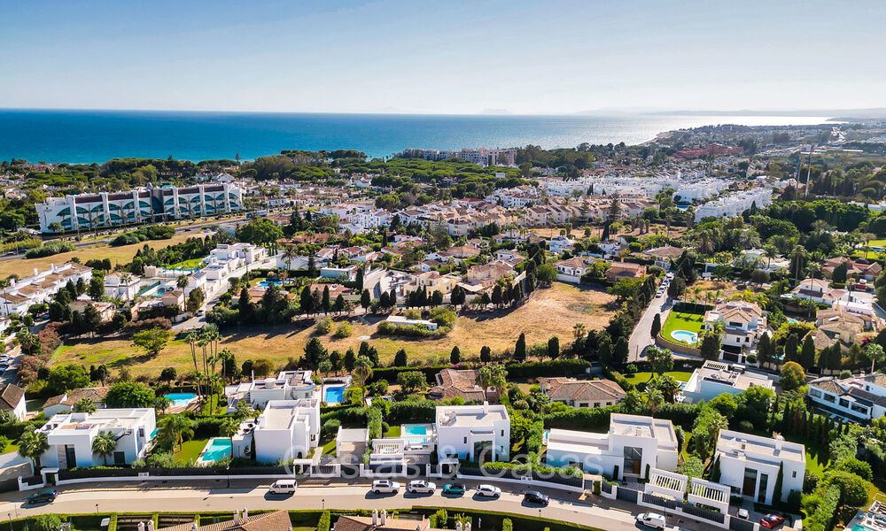 Belle villa de luxe moderne à vendre dans un quartier résidentiel privilégié sur le New Golden Mile entre Marbella et Estepona 73765