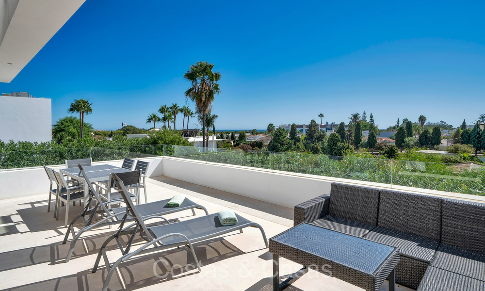 Belle villa de luxe moderne à vendre dans un quartier résidentiel privilégié sur le New Golden Mile entre Marbella et Estepona 73782