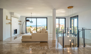 Belle villa contemporaine de style méditerranéen à vendre avec vue panoramique sur la mer dans les collines de Mijas, Costa del Sol 73654 