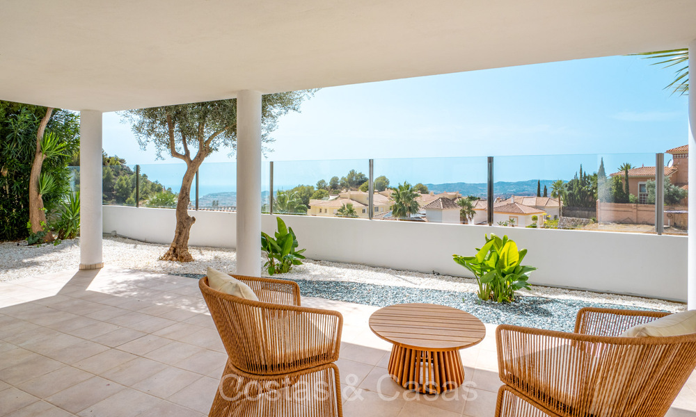 Belle villa contemporaine de style méditerranéen à vendre avec vue panoramique sur la mer dans les collines de Mijas, Costa del Sol 73672