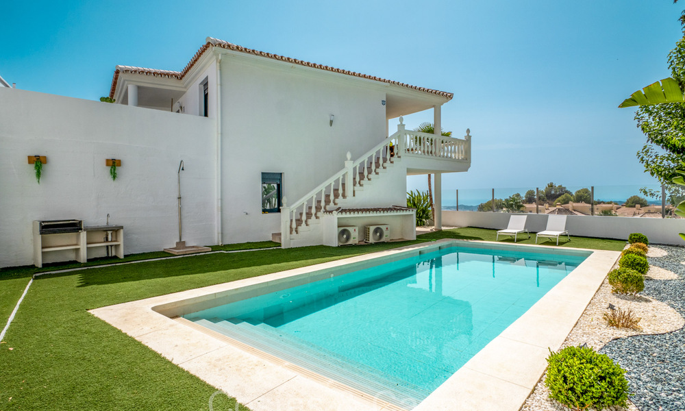 Belle villa contemporaine de style méditerranéen à vendre avec vue panoramique sur la mer dans les collines de Mijas, Costa del Sol 73680