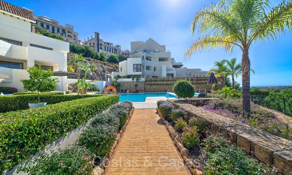 Penthouse moderne en première ligne de golf avec de belles vues sur le golf et la mer à vendre dans un complexe de golf 5* à Marbella - Benahavis 73689