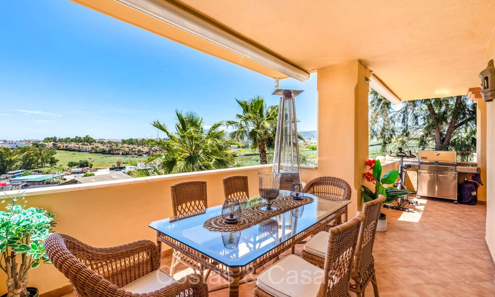 Appartement de 3 chambres à vendre à quelques pas de Puerto Banus et de la plage dans une urbanisation fermée à Nueva Andalucia, Marbella 73705