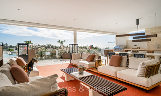 Prêt à emménager, prestigieux appartement duplex à vendre dans un complexe résidentiel chic de style resort sur le Golden Mile de Marbella 73841 