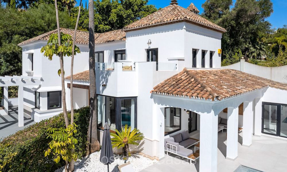 Villa de luxe méditerranéenne à vendre avec une apparence charmante et intemporelle à Benahavis - Marbella 73917