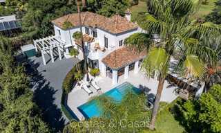 Villa de luxe méditerranéenne à vendre avec une apparence charmante et intemporelle à Benahavis - Marbella 73927 