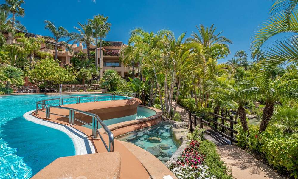 Prêt à emménager, appartement de luxe avec vue sur la mer à vendre dans un complexe exclusif sur le Golden Mile de Marbella 73973