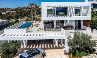 Majestueuse villa design avec une architecture de pointe à vendre à La Quinta, Benahavis - Marbella 73975 