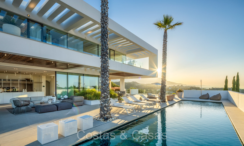 Majestueuse villa design avec une architecture de pointe à vendre à La Quinta, Benahavis - Marbella 73980