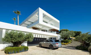 Majestueuse villa design avec une architecture de pointe à vendre à La Quinta, Benahavis - Marbella 73998 