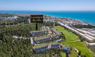 Revente! Propriété de nouvelle construction à vendre avec vue sur le golf et la mer, à deux pas du club de golf de Mijas Costa, Costa del Sol 74014 