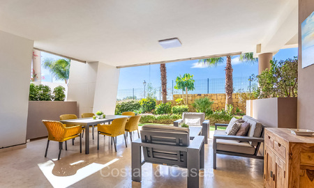 Luxueux appartement avec jardin à vendre à Cabopino, à l'est du centre de Marbella 74074